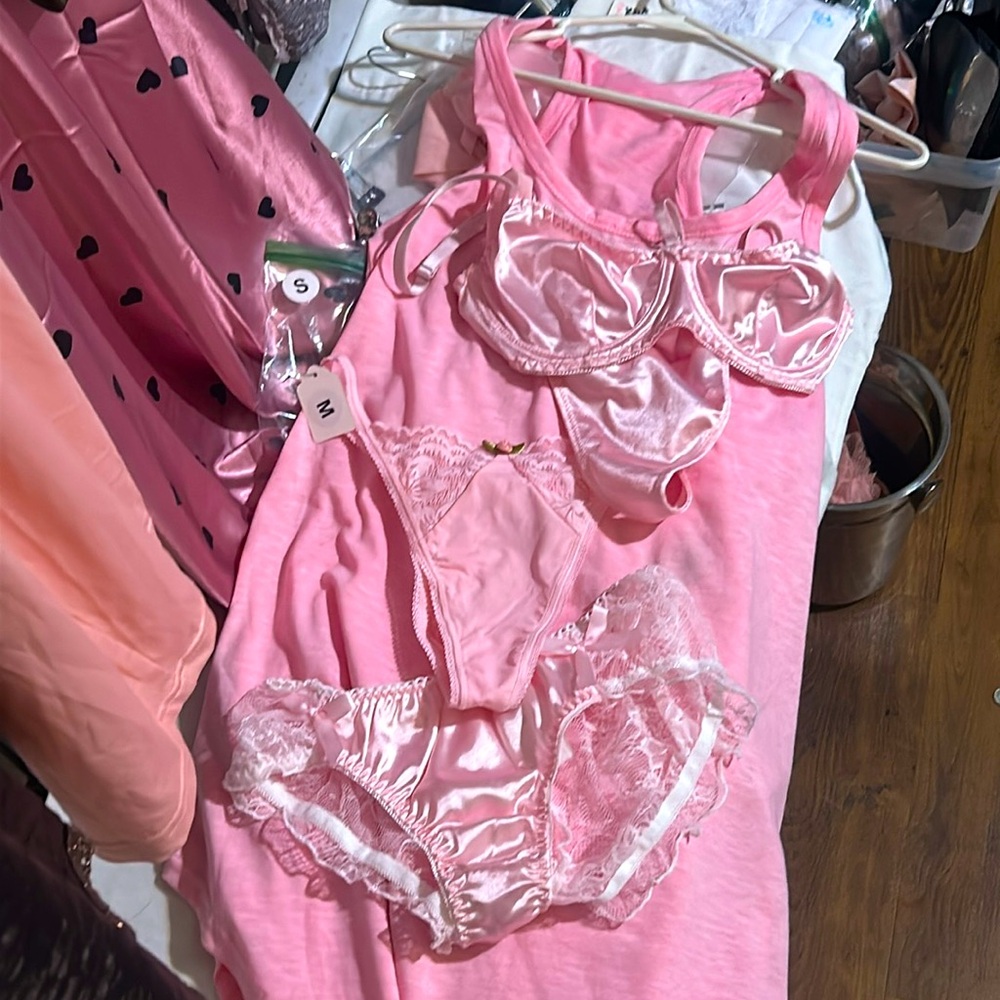COPY - just the panty and Bra is sold in this listing